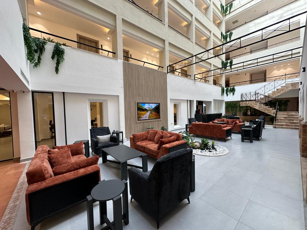 עקבה The Loft Hotel By Fhm מראה חיצוני תמונה