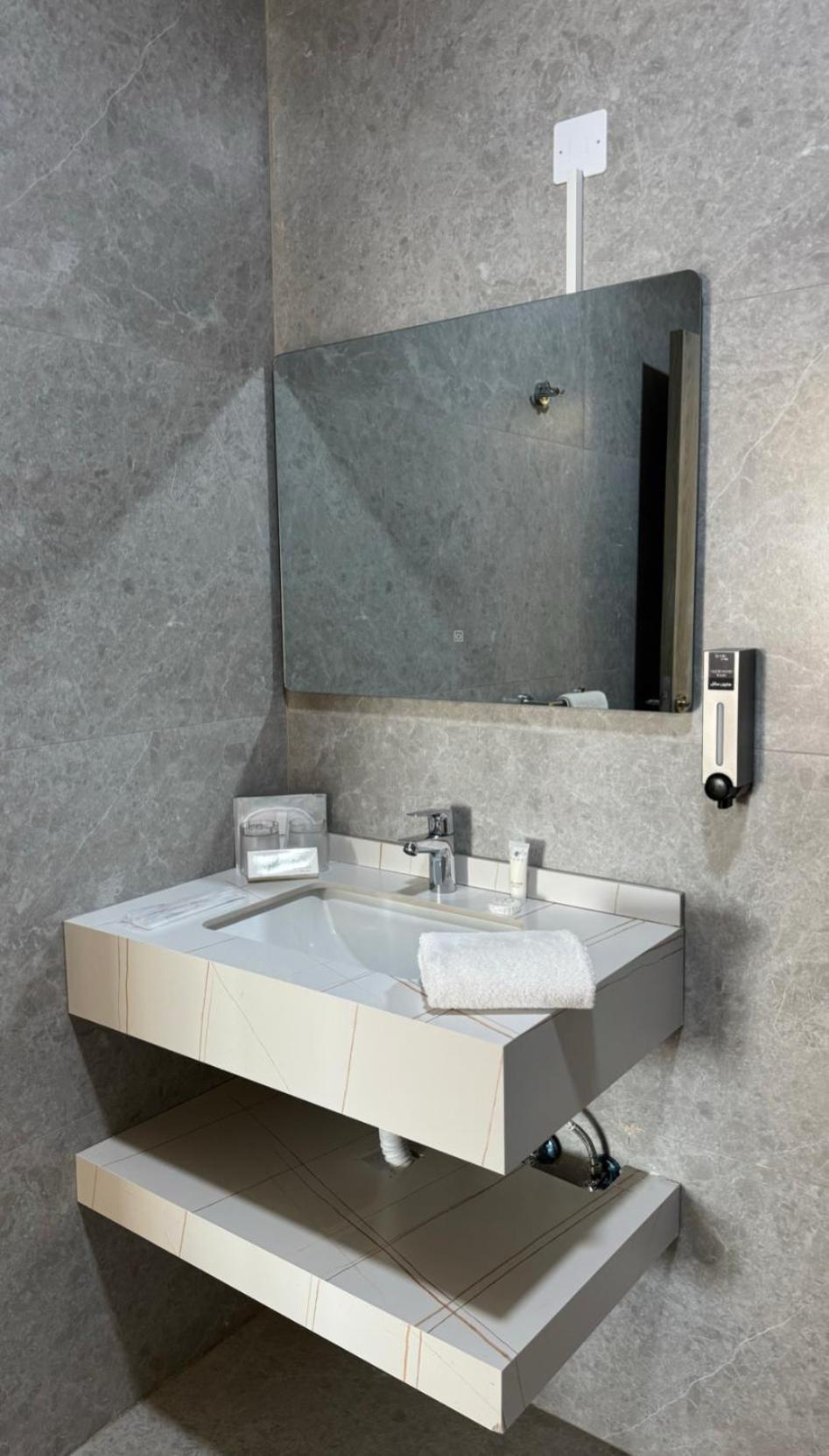 עקבה The Loft Hotel By Fhm מראה חיצוני תמונה